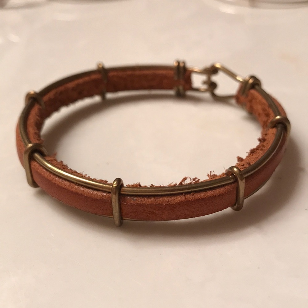 Leather and gold bangle